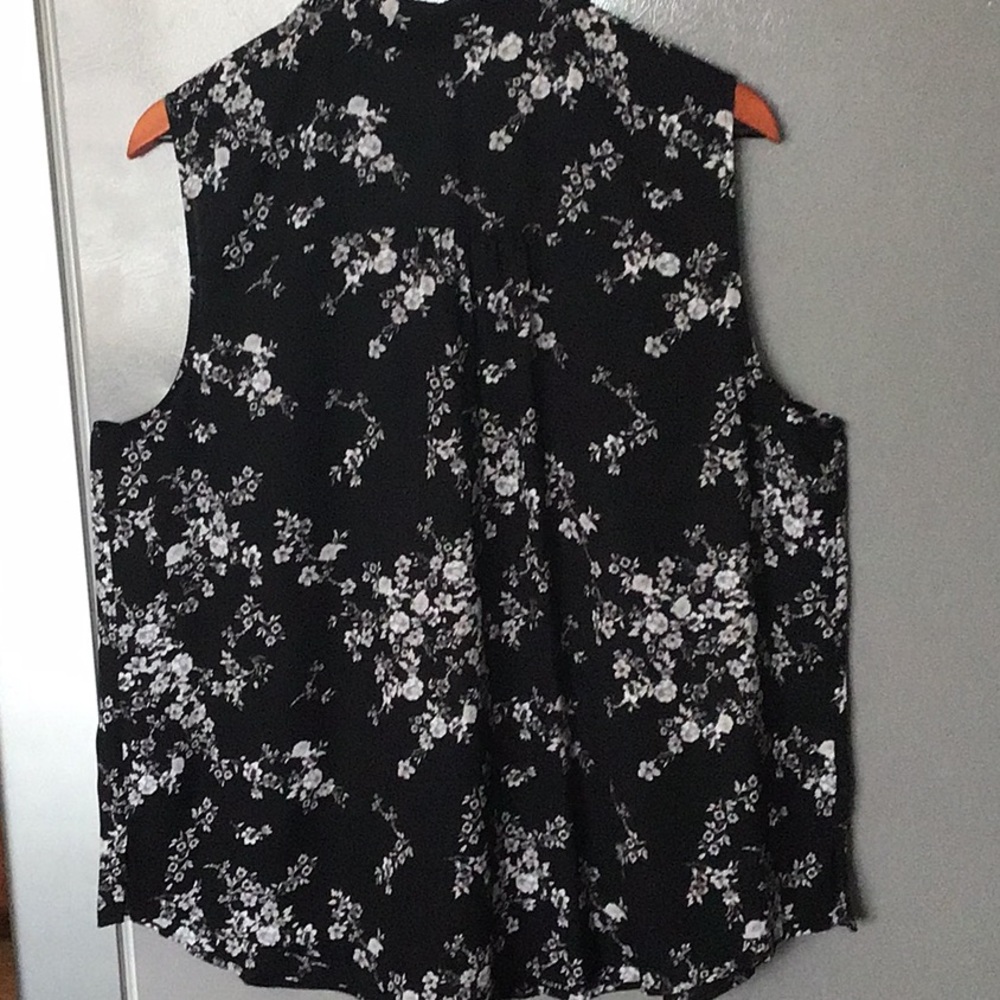 7️⃣ ELLE WOMENS TOP - Picture 4 of 8